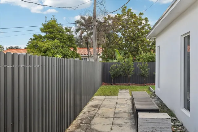 $1,100,000 | 2105 Southwest 98th Avenue, Miami, FL 33165