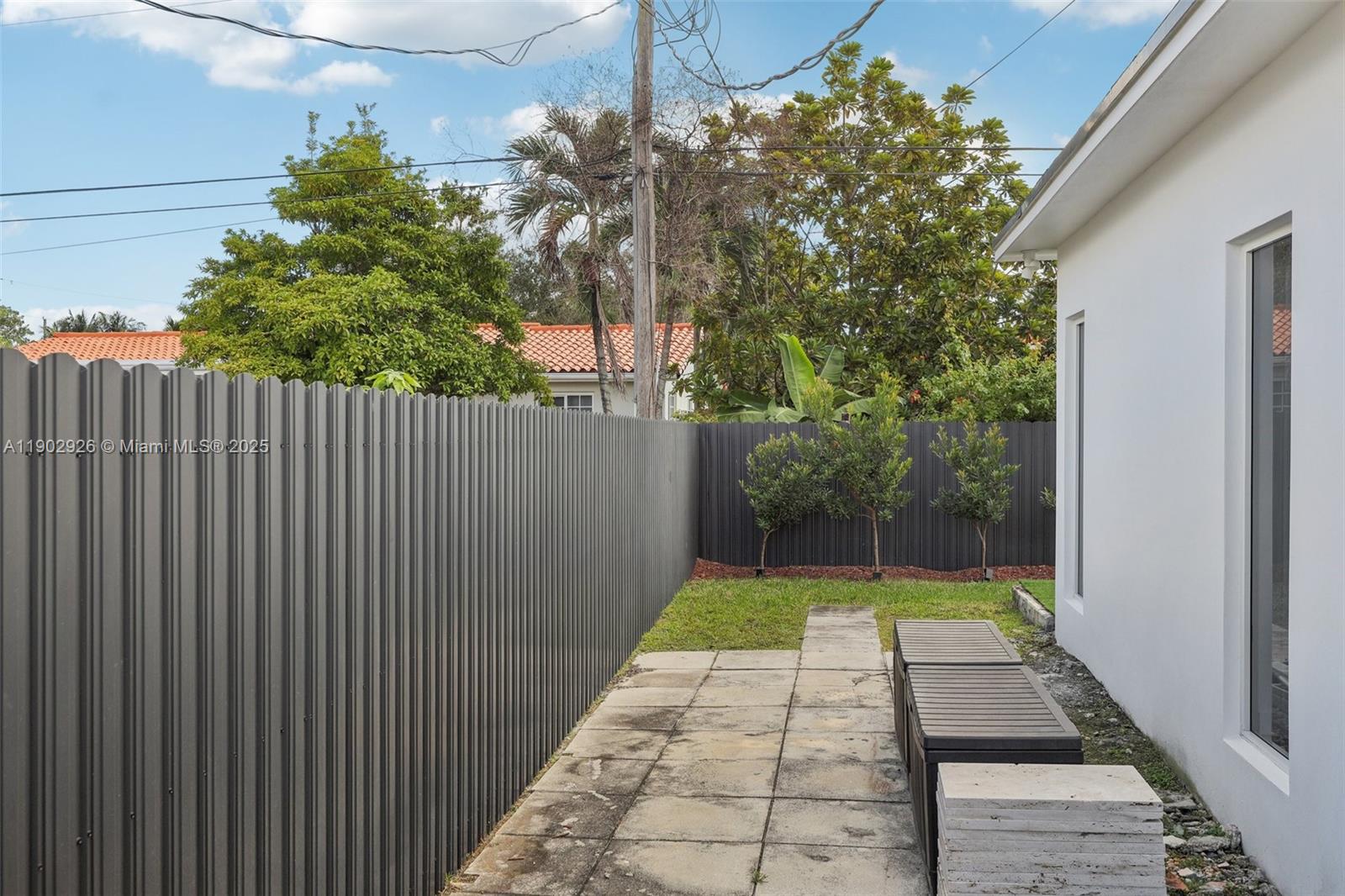 2105 Southwest 98th Avenue Miami, FL 33165 - Photo 60 of 88