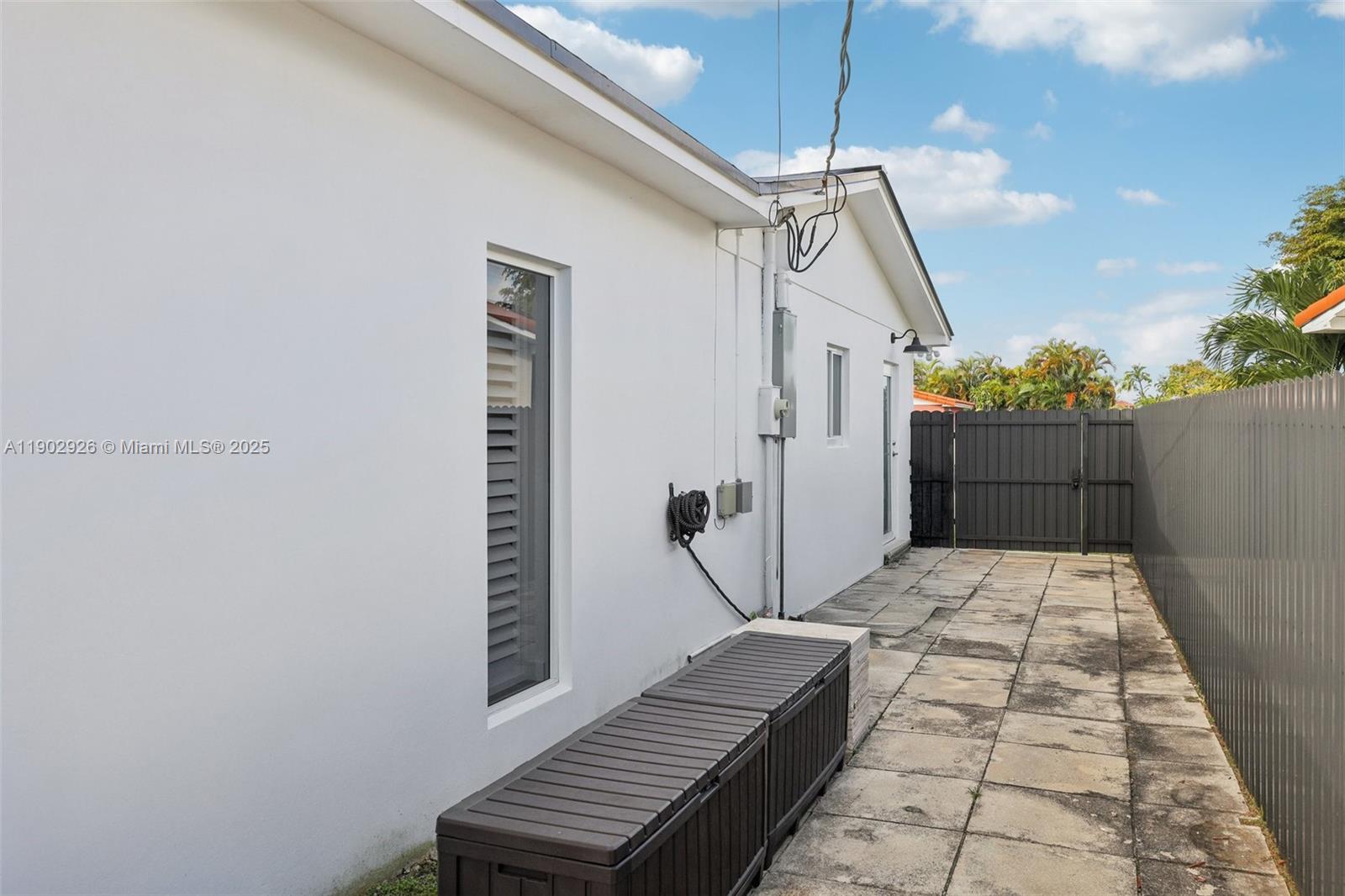 2105 Southwest 98th Avenue Miami, FL 33165 - Photo 61 of 88