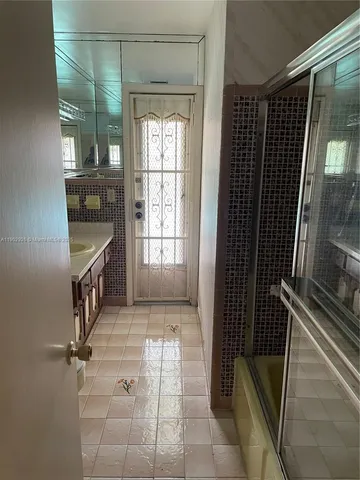 $1,100,000 | 2105 Southwest 98th Avenue, Miami, FL 33165