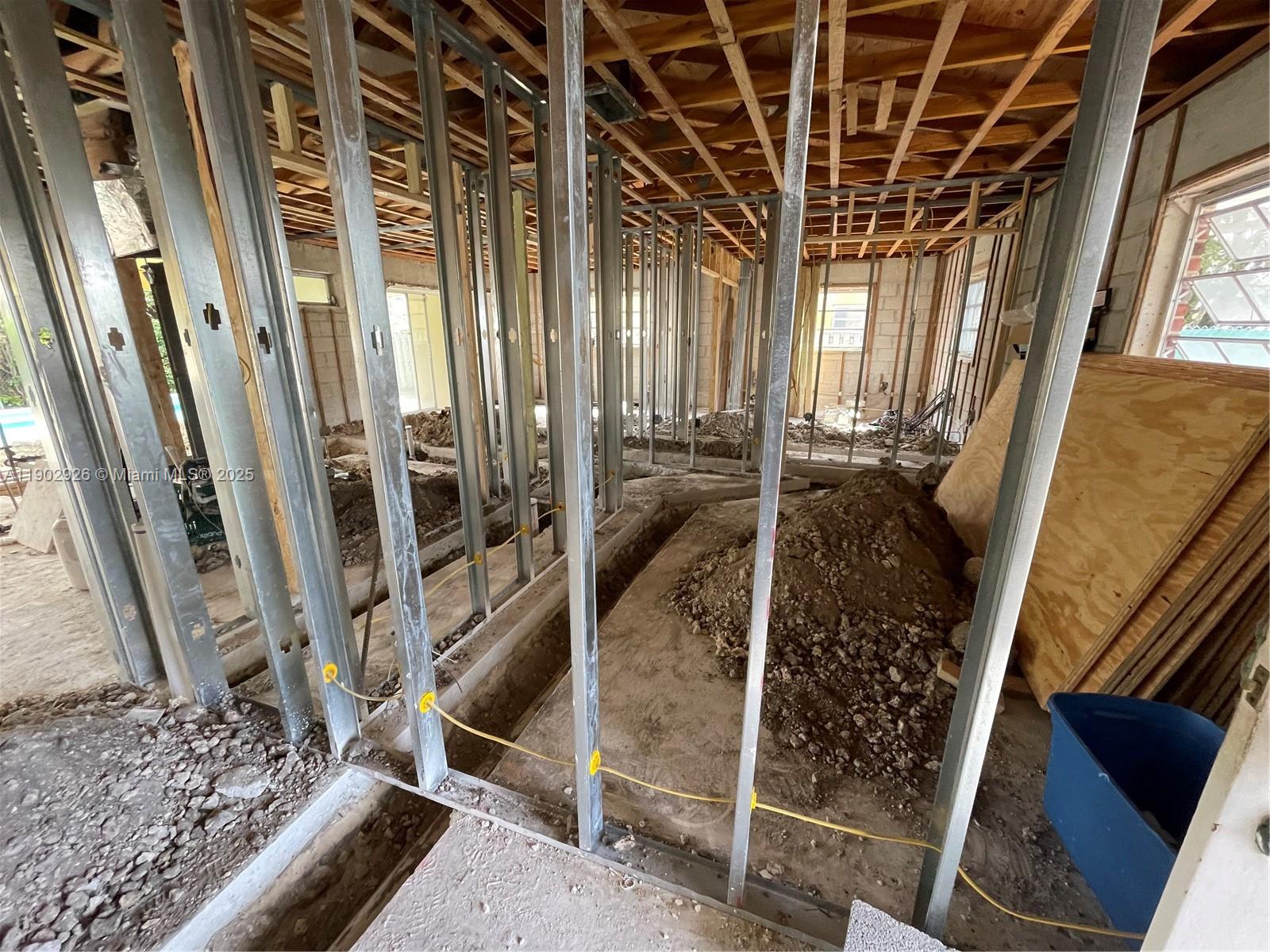 2105 Southwest 98th Avenue Miami, FL 33165 - Photo 74 of 88