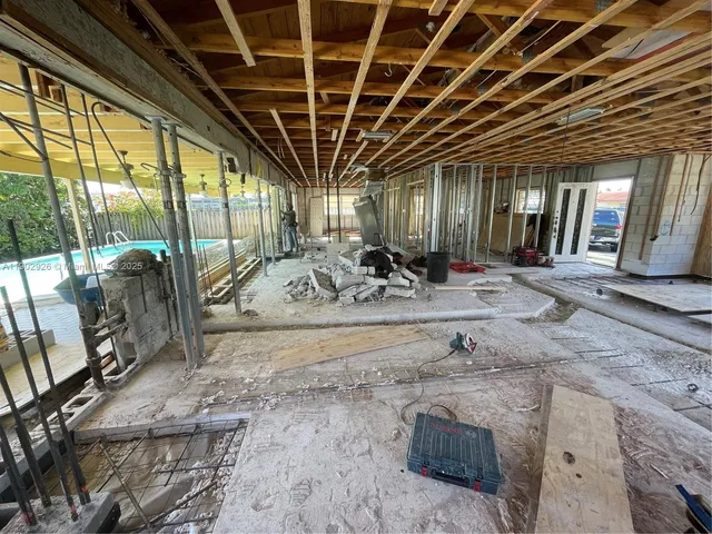 $1,100,000 | 2105 Southwest 98th Avenue, Miami, FL 33165