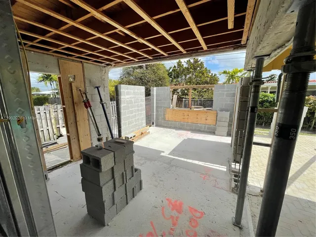$1,100,000 | 2105 Southwest 98th Avenue, Miami, FL 33165