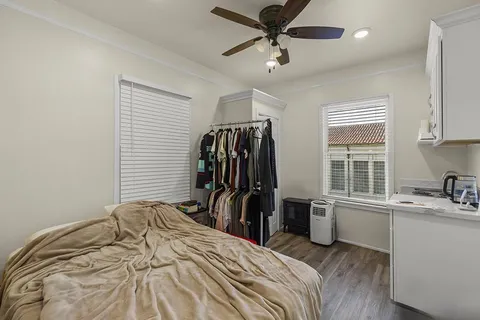 a view of walk in closet