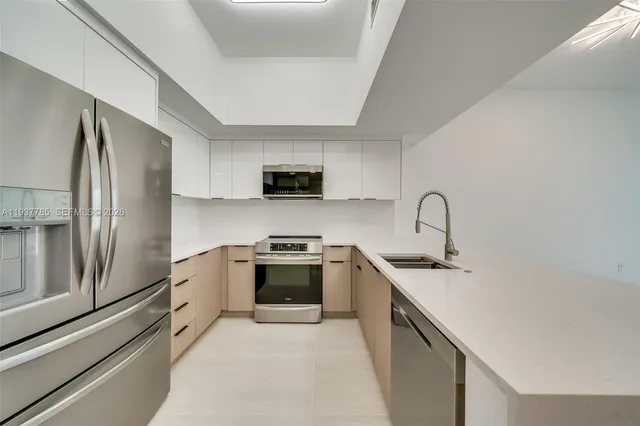 $2,800 | 140 South Dixie Highway, Unit 1007, Hollywood, FL 33020