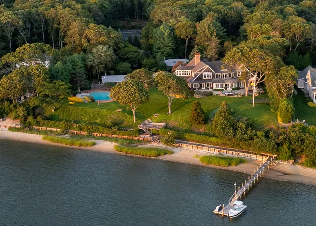 $18,000,000 | 1350 West West Cove Road, Cutchogue, NY 11935