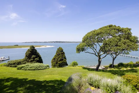 $18,000,000 | 1350 West West Cove Road, Cutchogue, NY 11935