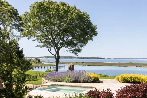 $18,000,000 | 1350 West West Cove Road, Cutchogue, NY 11935