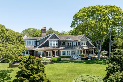 $18,000,000 | 1350 West West Cove Road, Cutchogue, NY 11935
