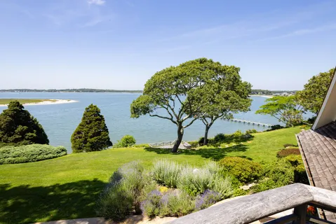 $18,000,000 | 1350 West West Cove Road, Cutchogue, NY 11935