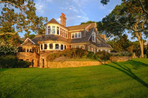$18,000,000 | 1350 West West Cove Road, Cutchogue, NY 11935
