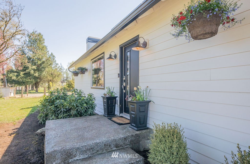 1747 Harksell Road Ferndale, WA 98248 - Photo 3 of 40
