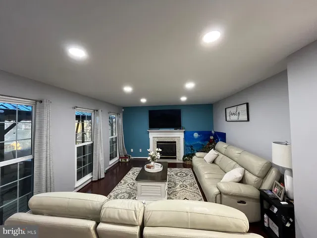 $570,000 | 24 Aurelie Drive, Fredericksburg, VA 22406