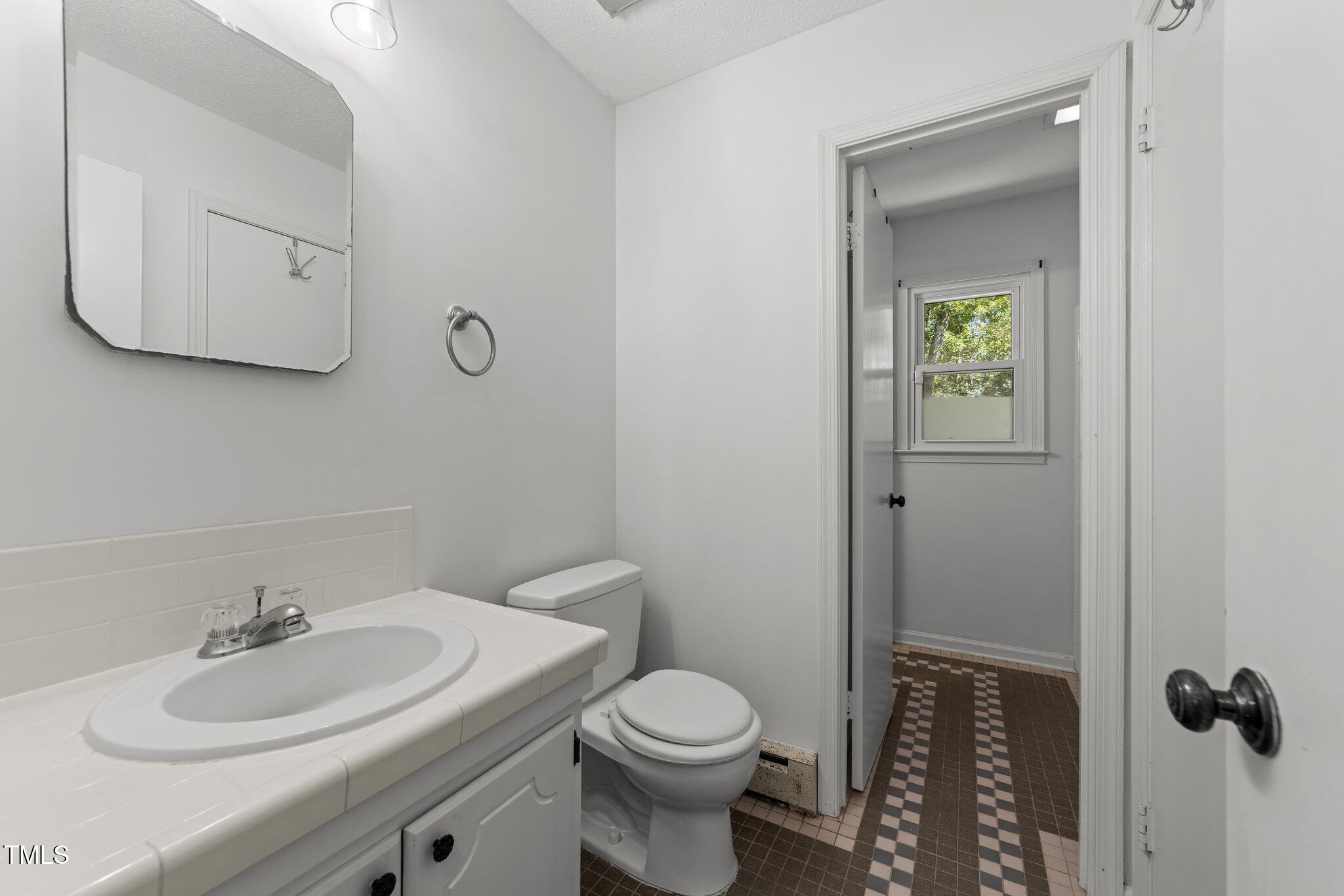 1104 Terrace Court Raleigh, NC 27615 - Photo 21 of 39 11-web-or-mls-3D5A2974