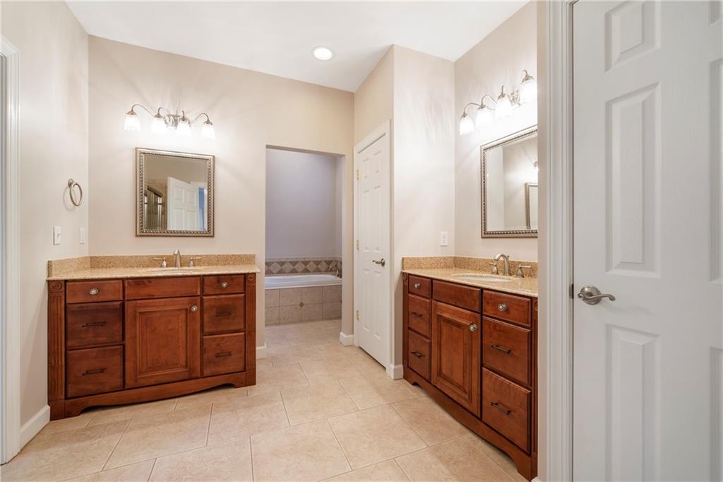 4868 Rio De Luna Hickory, NC 28601 - Photo 14 of 36 Gallery Image 14