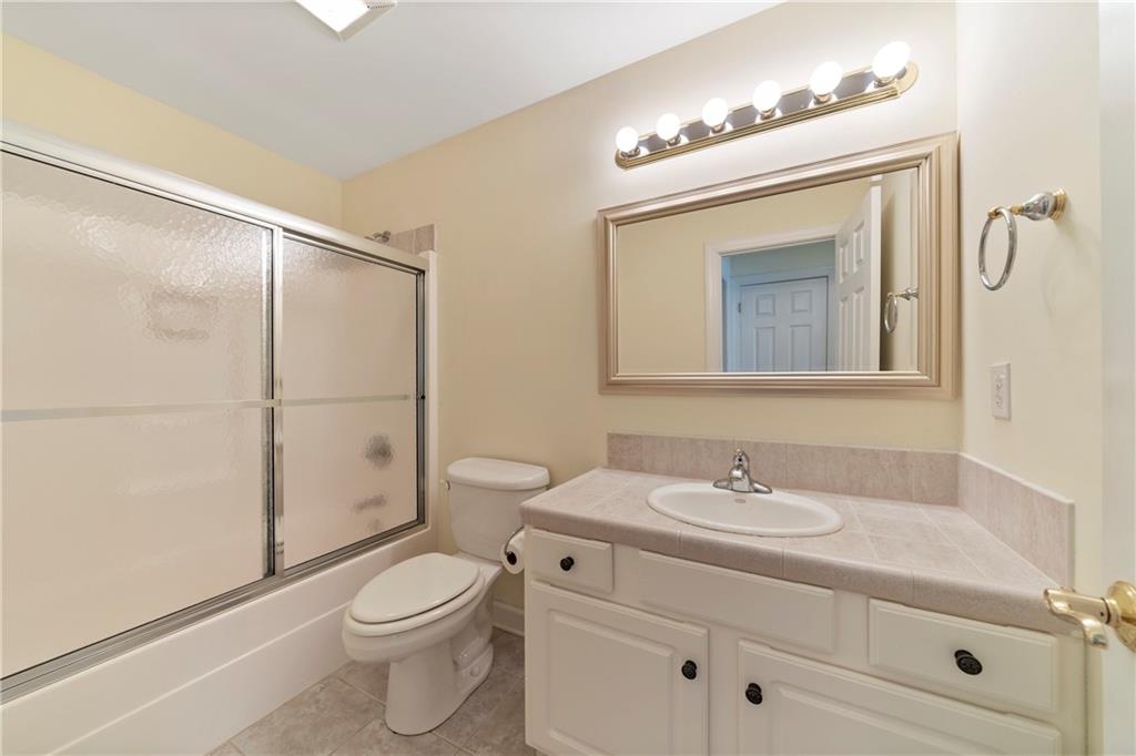 4868 Rio De Luna Hickory, NC 28601 - Photo 23 of 36 Gallery Image 23