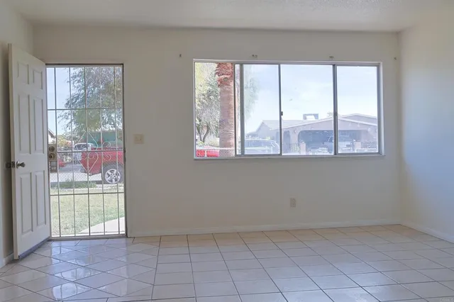 $350,000 | 1090 North 17th Street, El Centro, CA 92243