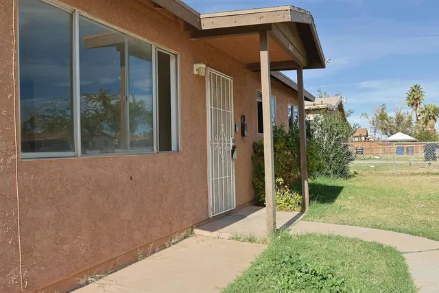 $350,000 | 1090 North 17th Street, El Centro, CA 92243