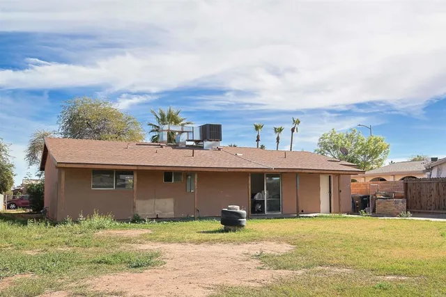 $350,000 | 1090 North 17th Street, El Centro, CA 92243