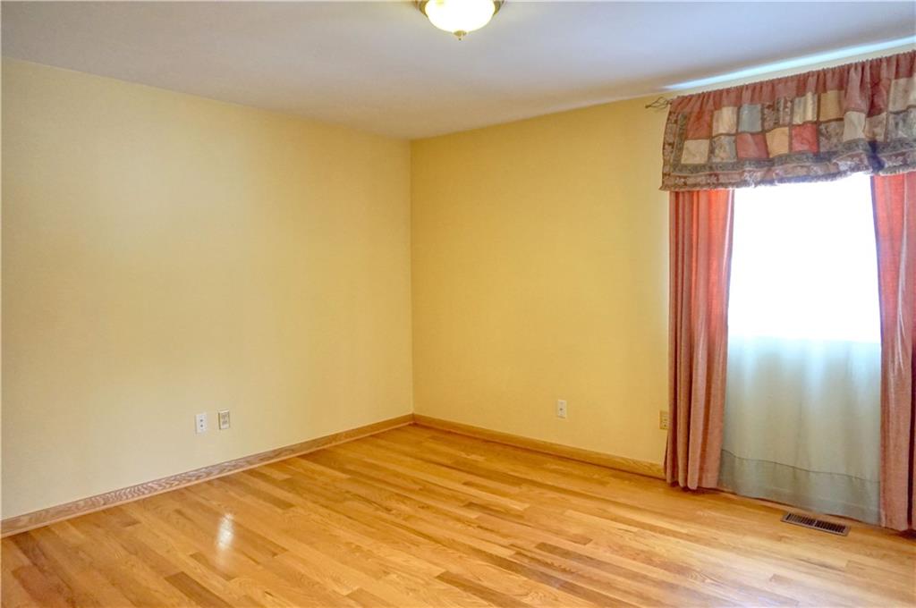 101 Walney Road Butler, PA 16002 - Photo 16 of 25 Master suite!