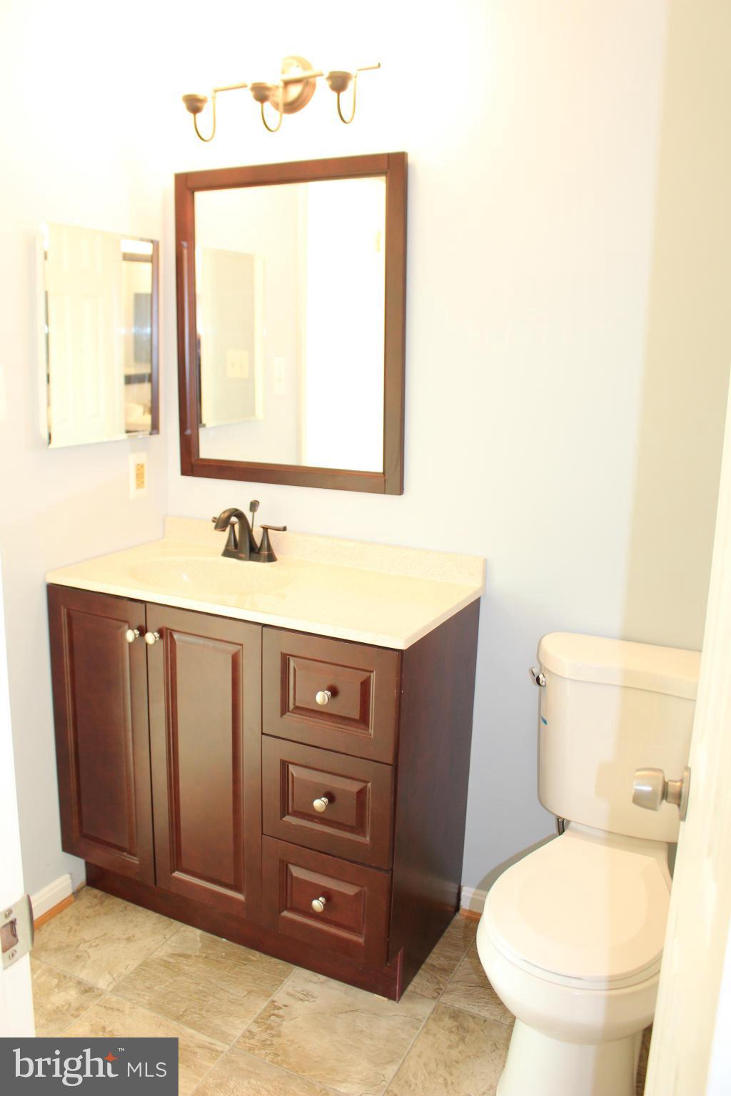 8007 Dayspring Court Springfield, VA 22153 - Photo 13 of 14 Bath