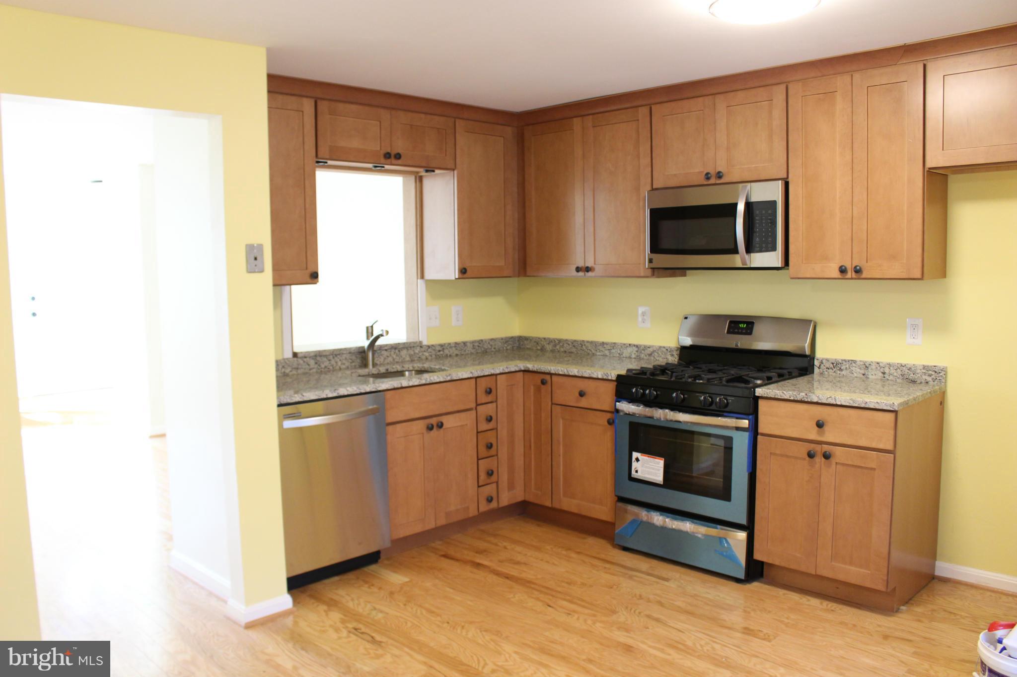 8007 Dayspring Court Springfield, VA 22153 - Photo 5 of 14 Kitchen