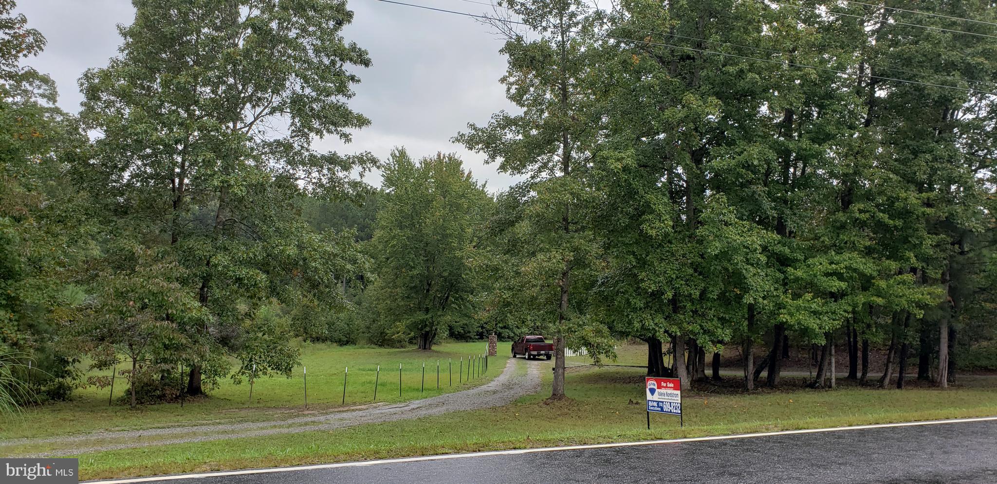 22147 Sparta Road Milford, VA 22514 - Photo 30 of 46 Entrance from Sparta Road