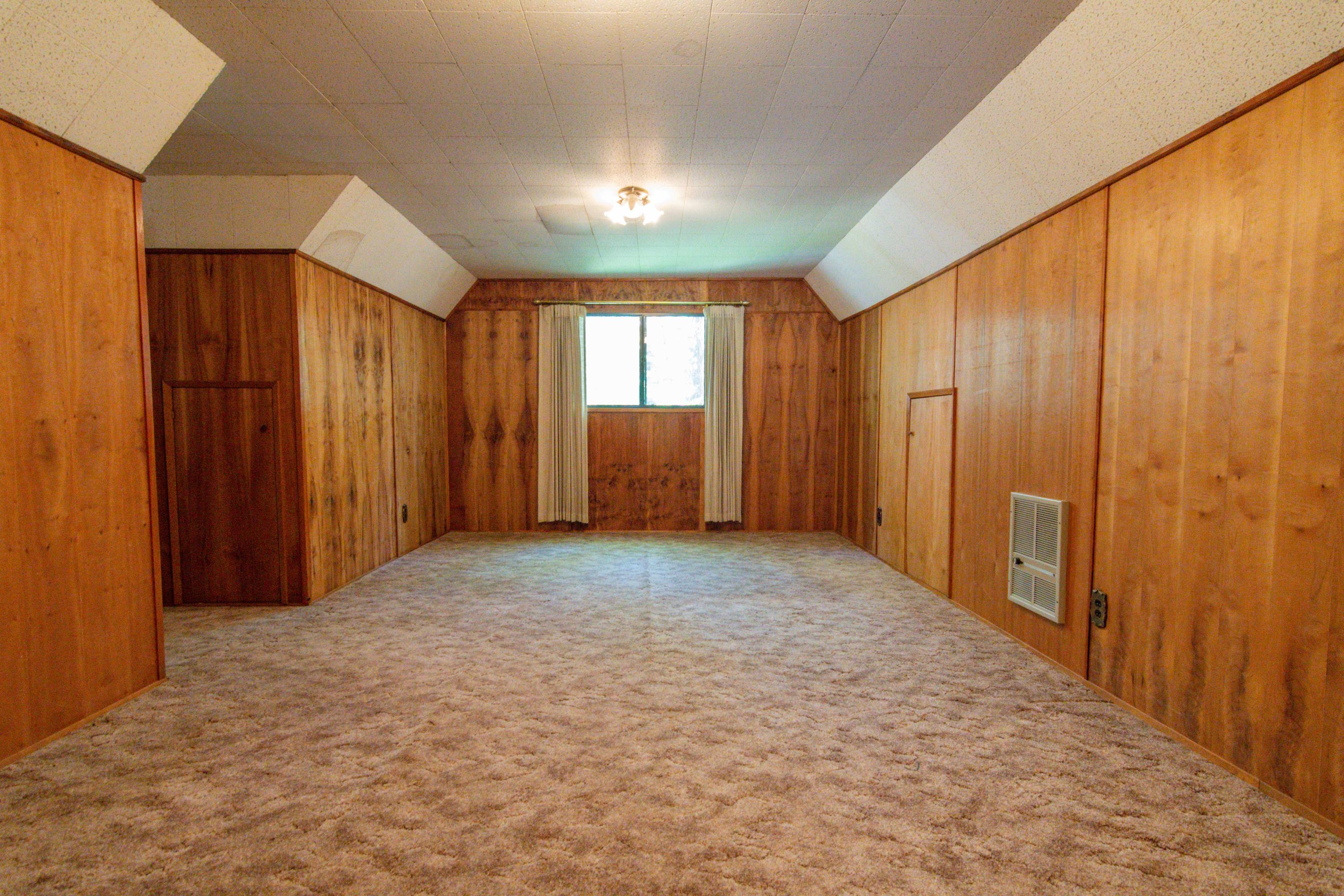 3580-3588 Hugo Road Merlin, OR 97532 - Photo 21 of 37 #4 Bedroom