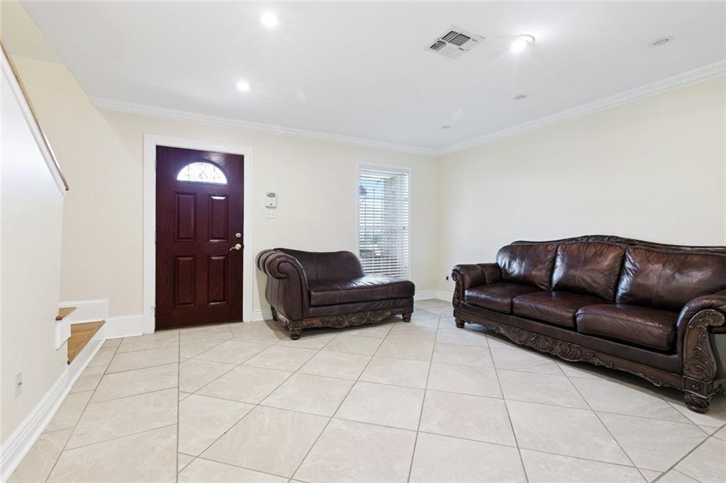 7670 Inlet Lane New Orleans, LA 70128 - Photo 2 of 22