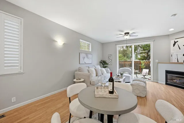 $575,000 | 384 Mark West Commons Circle, Santa Rosa, CA 95403