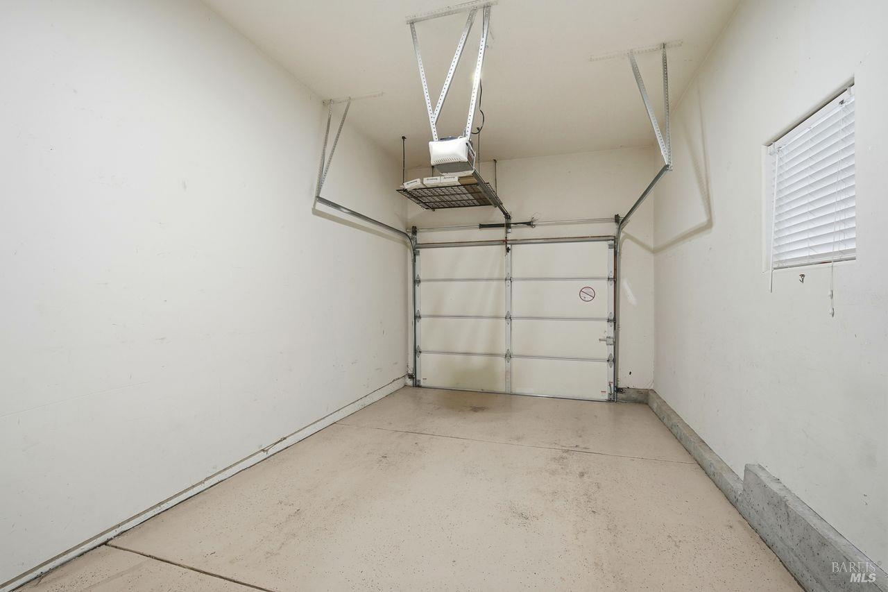 384 Mark West Commons Circle Santa Rosa, CA 95403 - Photo 40 of 44 a view of a garage