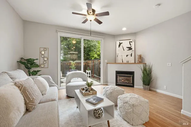 $575,000 | 384 Mark West Commons Circle, Santa Rosa, CA 95403