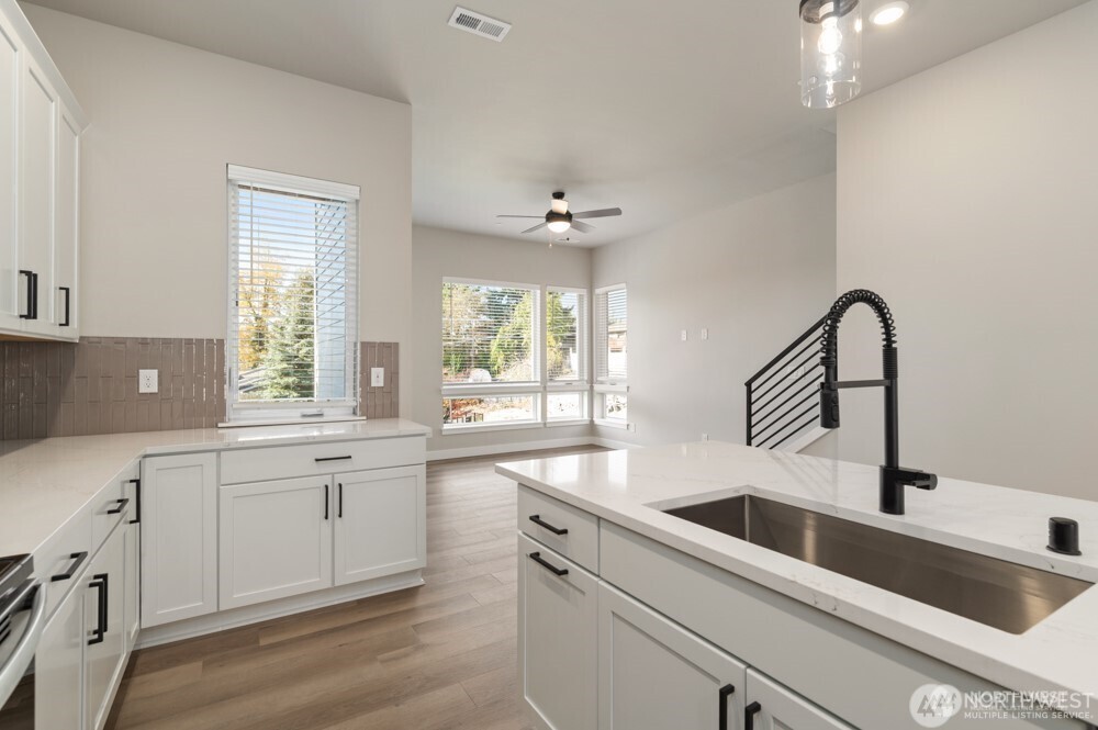 6609 South 128th Street Seattle, WA 98178 - Photo 13 of 27