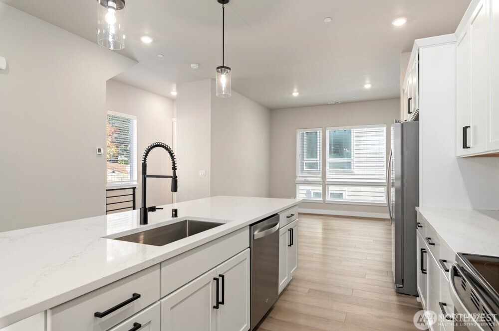 6609 South 128th Street Seattle, WA 98178 - Photo 14 of 27