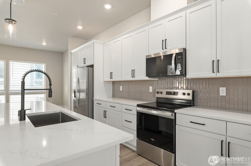 6609 South 128th Street Seattle, WA 98178 - Photo 15 of 27