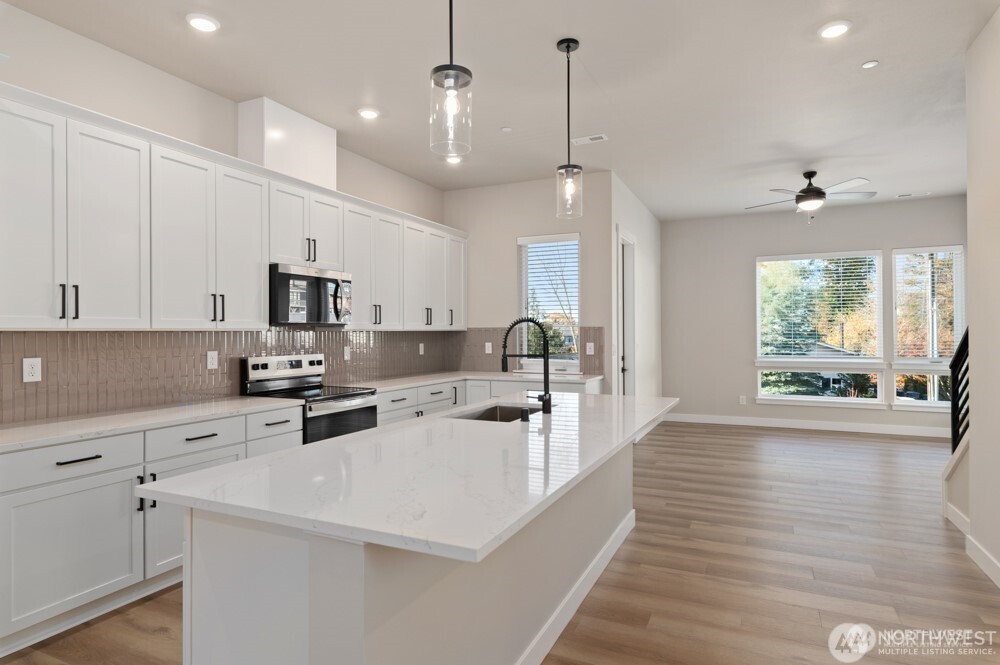 6609 South 128th Street Seattle, WA 98178 - Photo 8 of 27