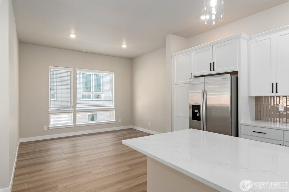 6609 South 128th Street Seattle, WA 98178 - Photo 10 of 27