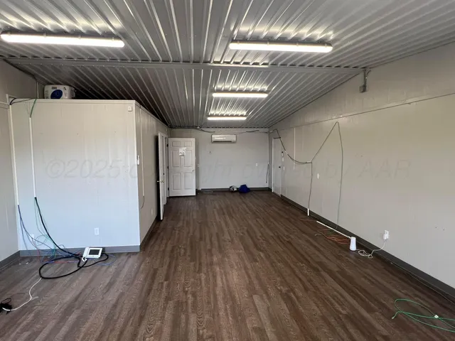 $95,000 | 803 Highway 83, Childress, TX 79201