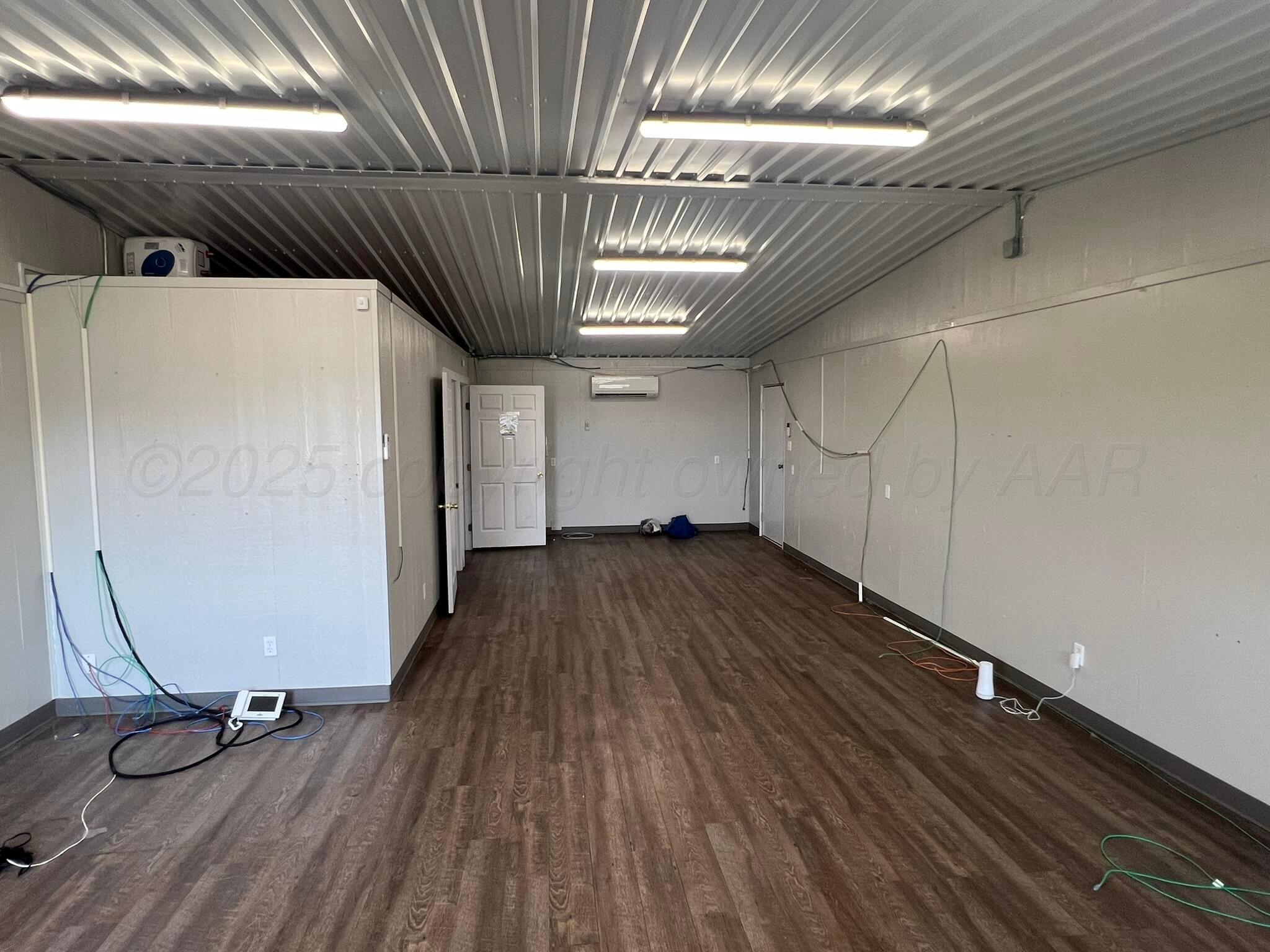 803 Highway 83 Childress, TX 79201 - Photo 13 of 15 IMG_2865