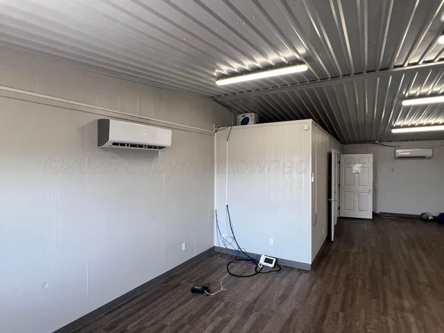 $95,000 | 803 Highway 83, Childress, TX 79201