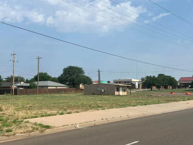 $95,000 | 803 Highway 83, Childress, TX 79201
