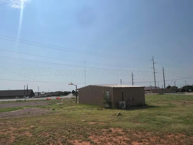 $95,000 | 803 Highway 83, Childress, TX 79201