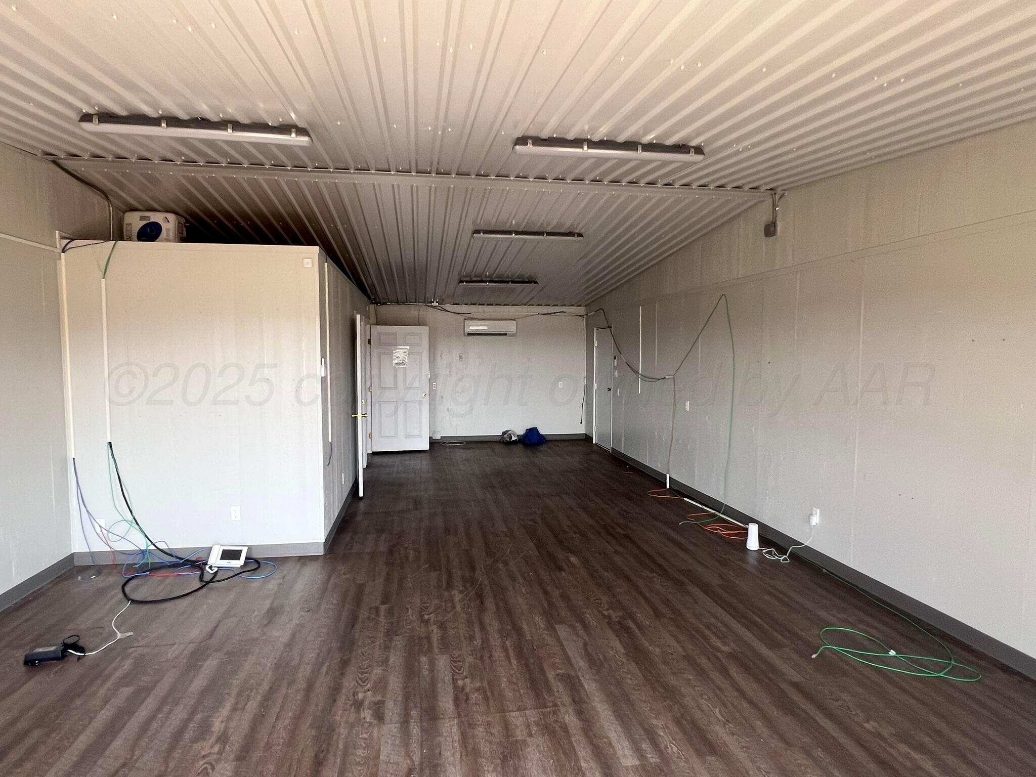 803 Highway 83 Childress, TX 79201 - Photo 9 of 15 IMG_2861