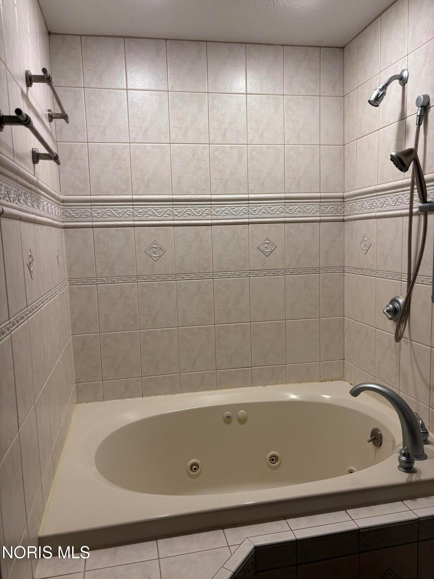 580 3 Rivers Ct. Defiance, OH 43512 - Photo 22 of 33 Gallery Image 22