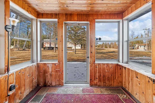$164,900 | N2545 East State Highway M35, Menominee, MI 49858