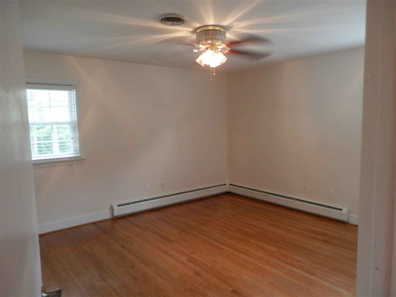 1235 Chatham Road Waynesboro, VA 22980 - Photo 14 of 38 Gallery Image 14