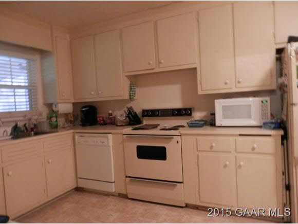 1235 Chatham Road Waynesboro, VA 22980 - Photo 4 of 38 Gallery Image 4