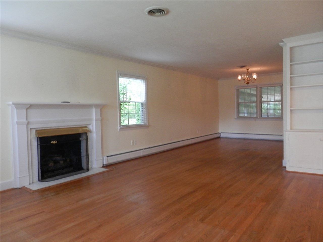 1235 Chatham Road Waynesboro, VA 22980 - Photo 6 of 38 Gallery Image 6