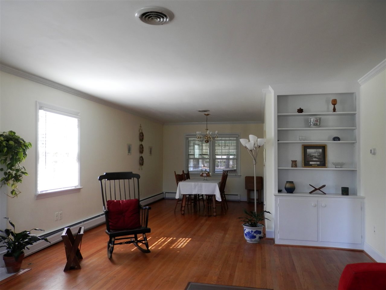 1235 Chatham Road Waynesboro, VA 22980 - Photo 8 of 38 Gallery Image 8