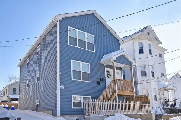 $2,100 | 49 Lynch Street, Providence, RI 02908